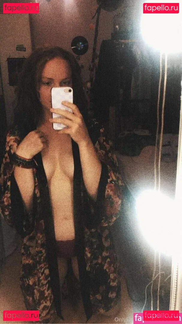 robinginger Onlyfans Photo Gallery 