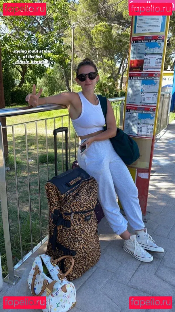 Rosie Bentham Onlyfans Photo Gallery 