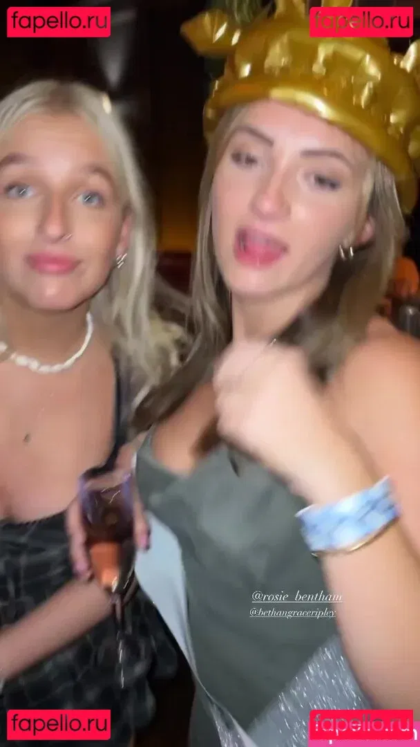 Rosie Bentham Onlyfans Photo Gallery 