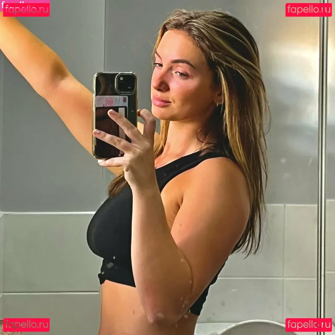 Rosie Bentham Onlyfans Photo Gallery 