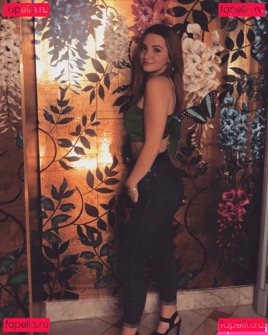 Rosie Bentham Onlyfans Photo Gallery 