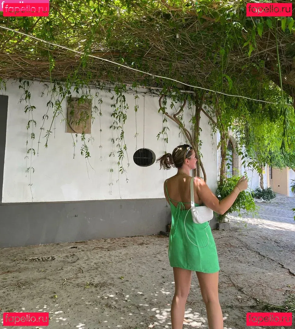 Rosie Bentham Onlyfans Photo Gallery 