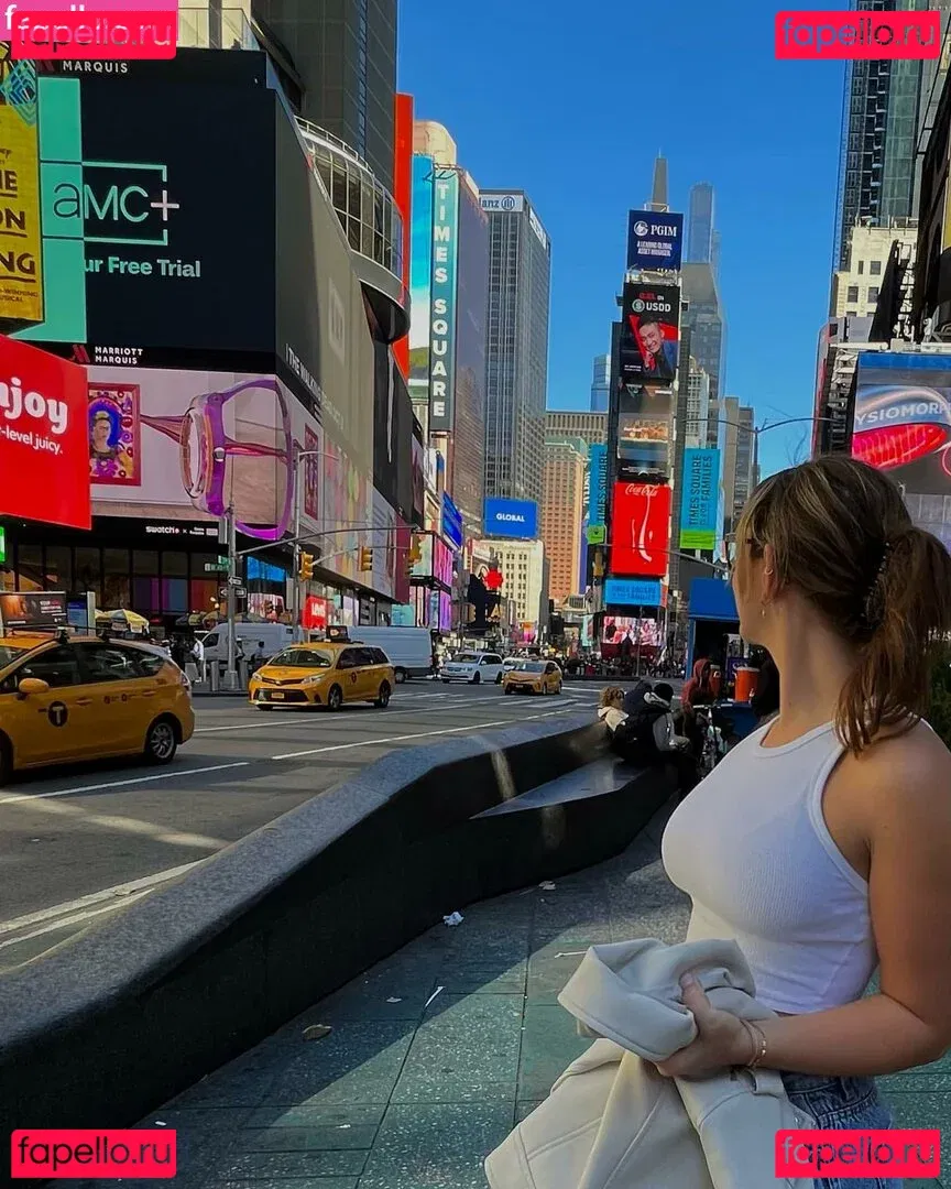 Rosie Bentham Onlyfans Photo Gallery 