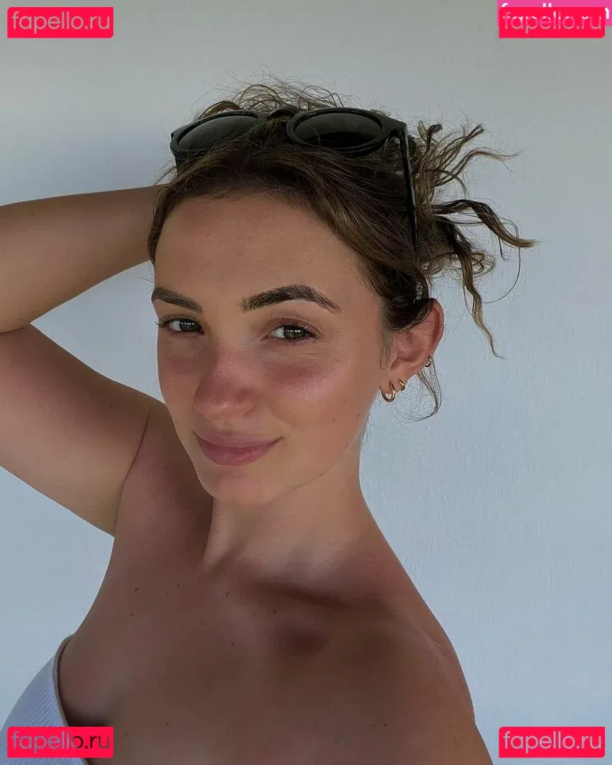 Rosie Bentham Onlyfans Photo Gallery 