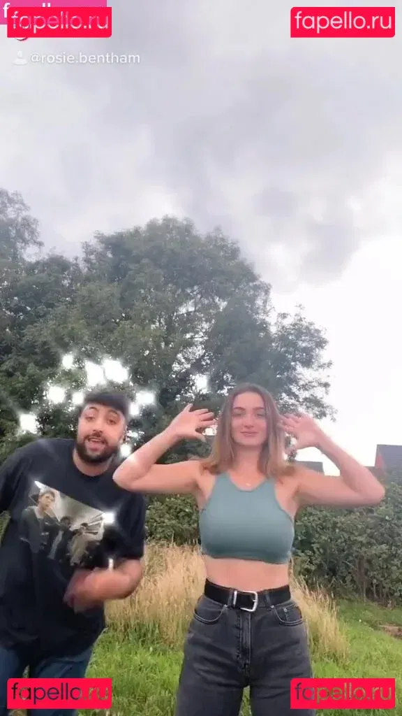 Rosie Bentham Onlyfans Photo Gallery 