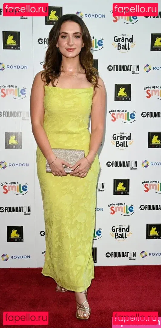 Rosie Bentham Onlyfans Photo Gallery 