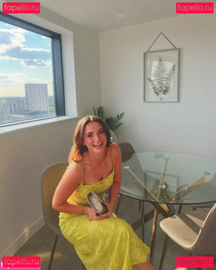 Rosie Bentham Onlyfans Photo Gallery 