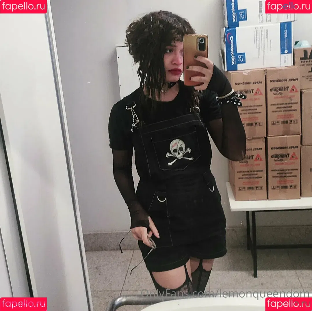LemonQueendom Onlyfans Photo Gallery 