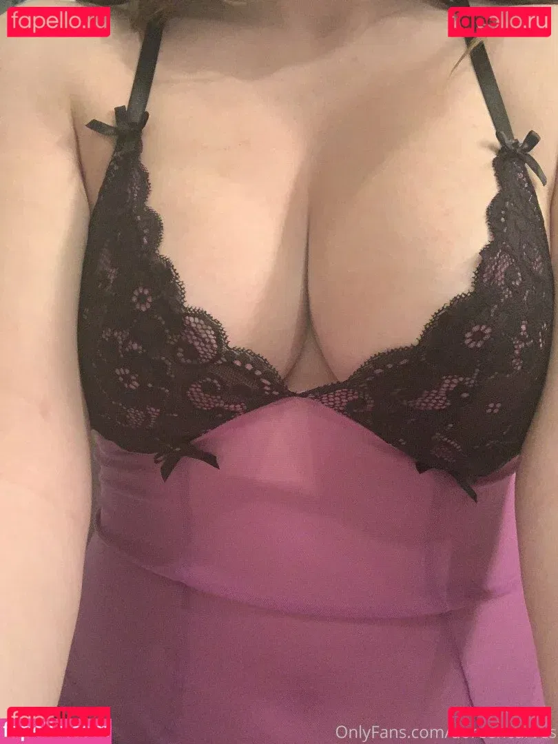 Doreencurves Onlyfans Photo Gallery 