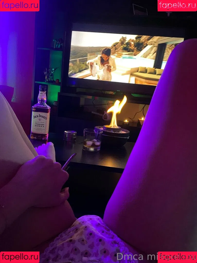 Miagrecox Onlyfans Photo Gallery 