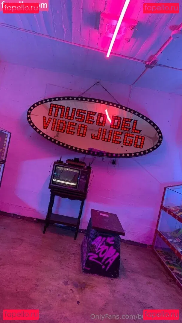 bunnybanajii Onlyfans Photo Gallery 