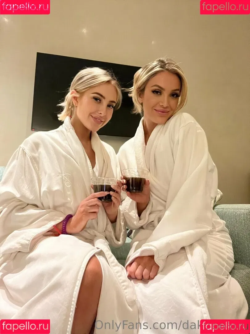 DakotaJane Onlyfans Photo Gallery 