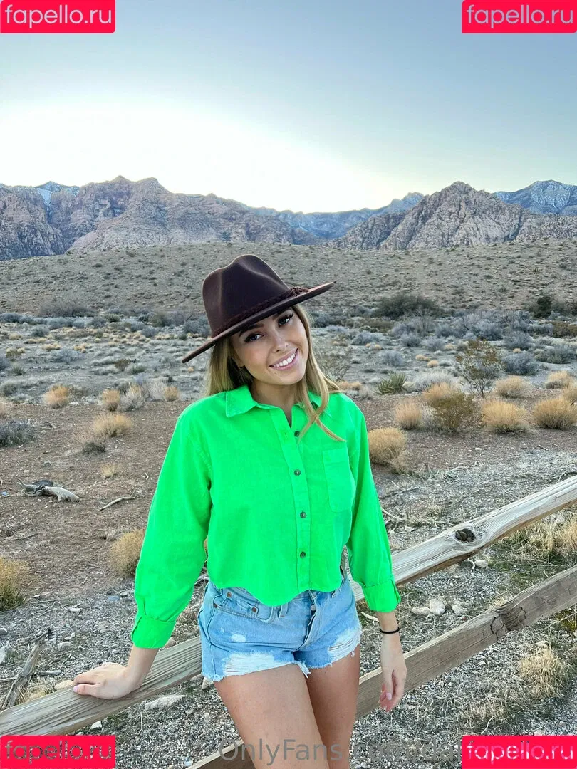DakotaJane Onlyfans Photo Gallery 