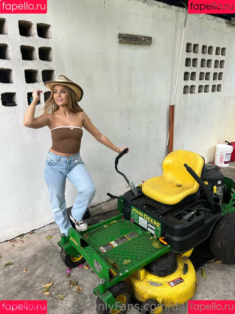 DakotaJane Onlyfans Photo Gallery 