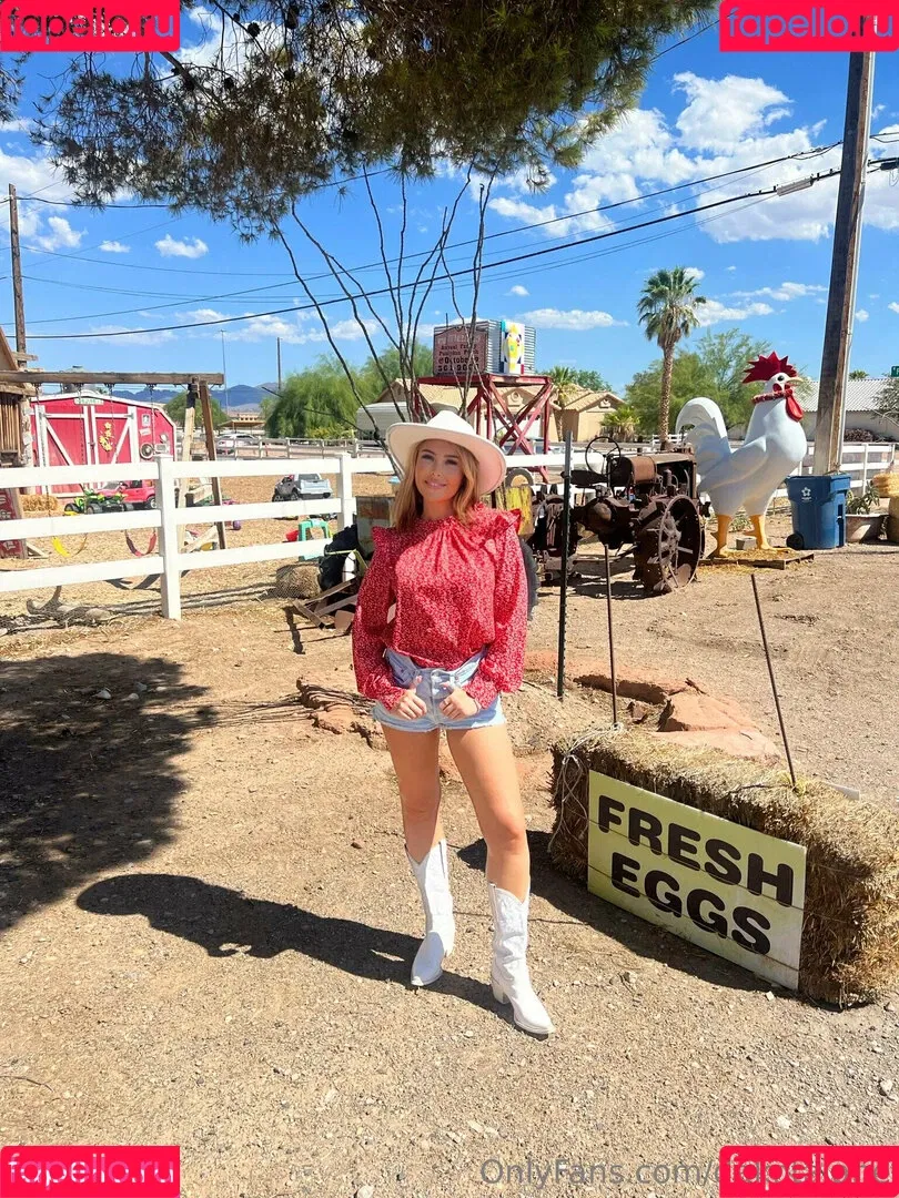 DakotaJane Onlyfans Photo Gallery 