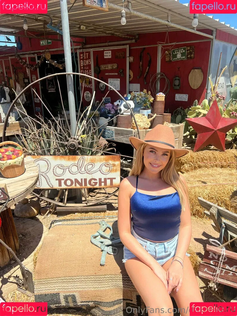 DakotaJane Onlyfans Photo Gallery 
