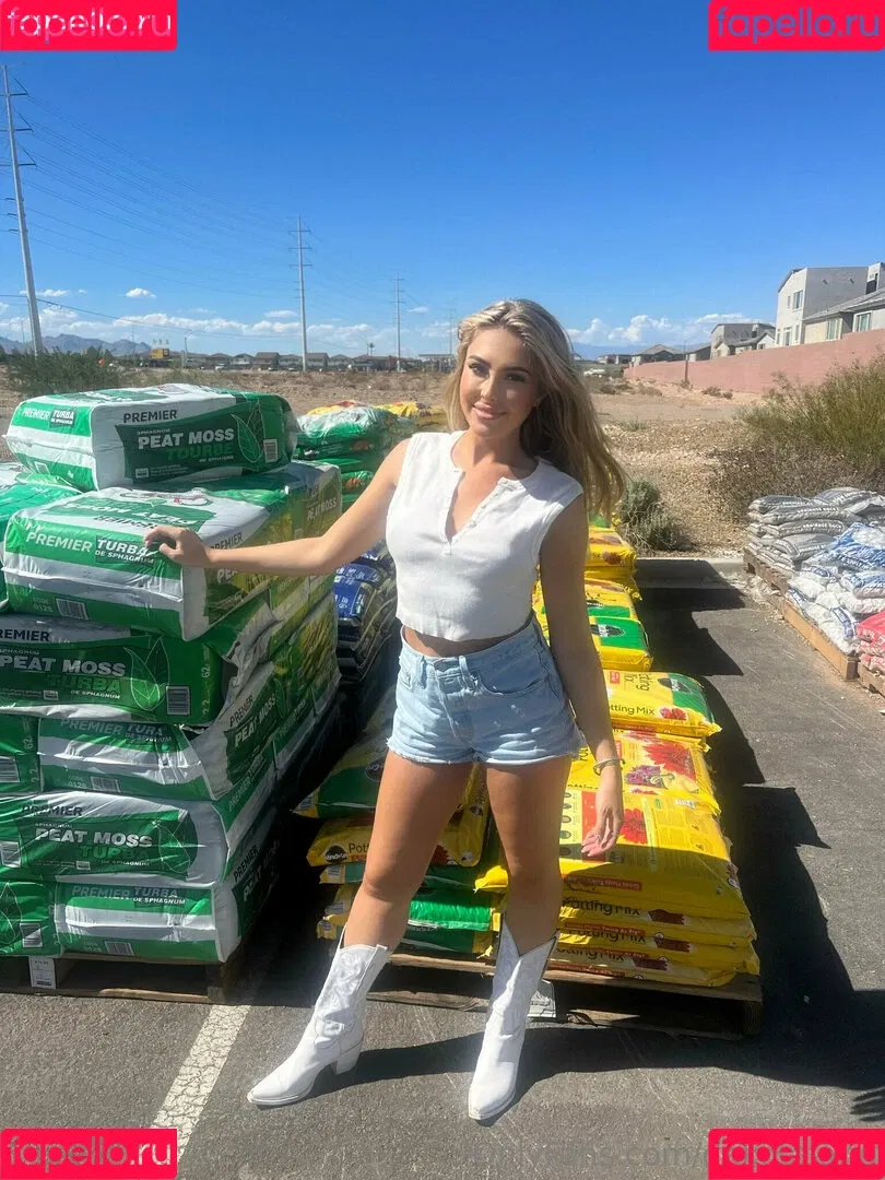 DakotaJane Onlyfans Photo Gallery 