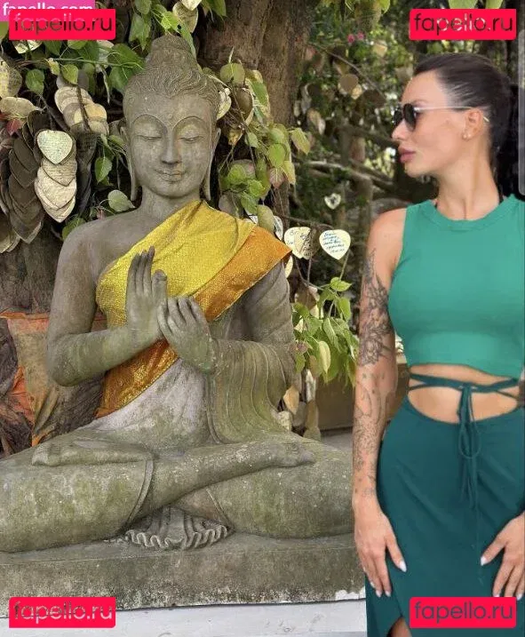 Alesya Vidnova Pena Onlyfans Photo Gallery 