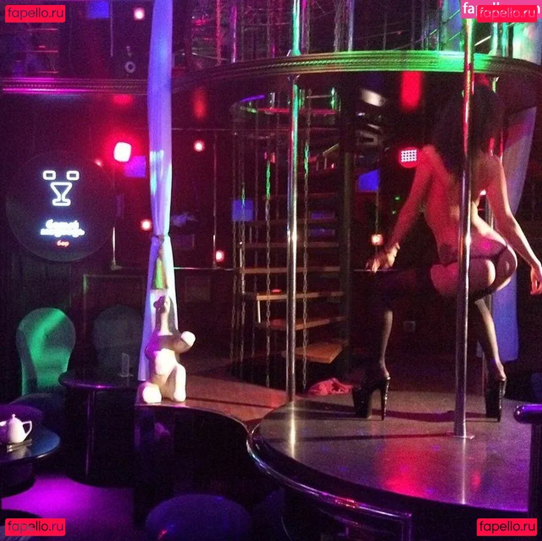 Alesya Vidnova Pena Onlyfans Photo Gallery 