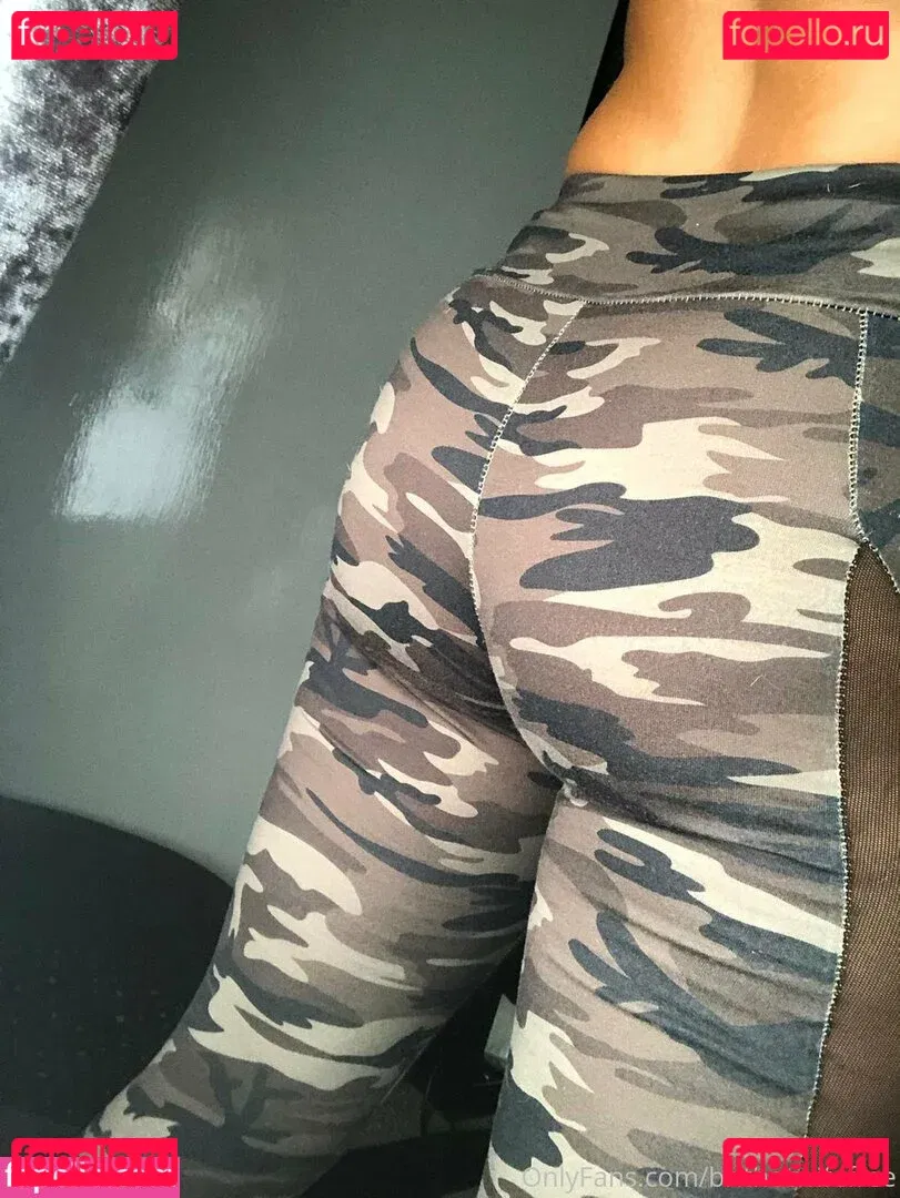 ukhotwifecouple Onlyfans Photo Gallery 