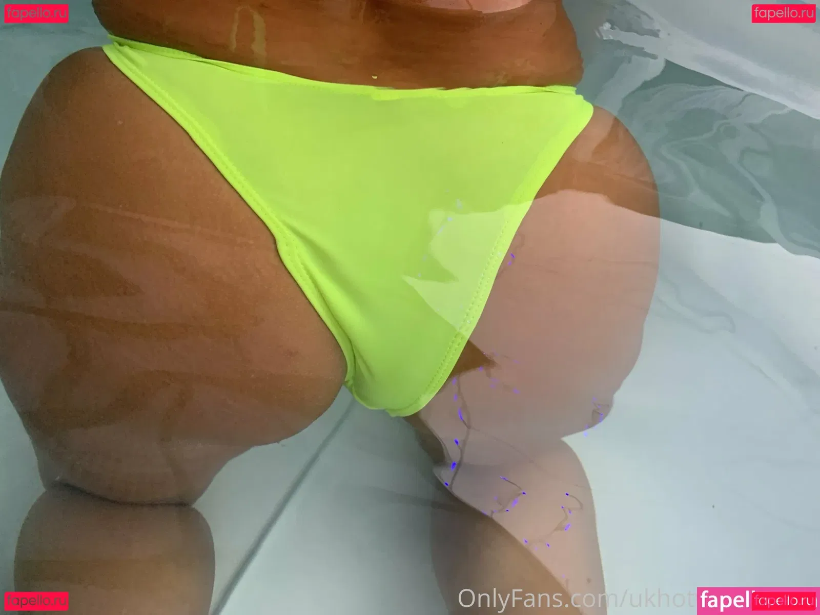 ukhotwifecouple Onlyfans Photo Gallery 