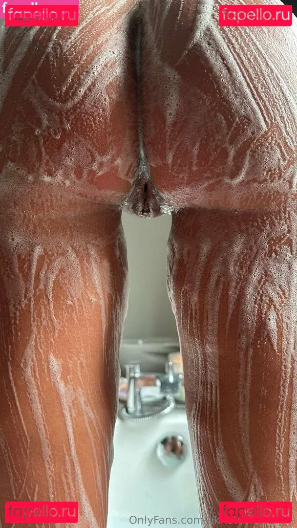 ukhotwifecouple Onlyfans Photo Gallery 