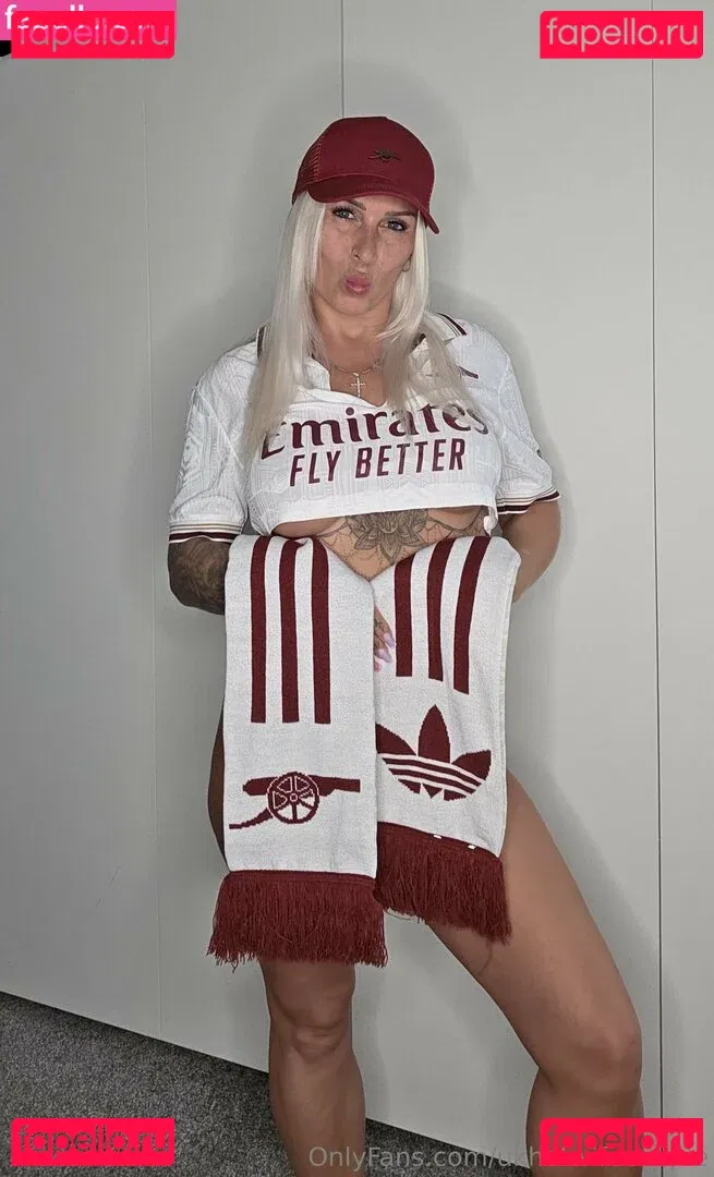 ukhotwifecouple Onlyfans Photo Gallery 