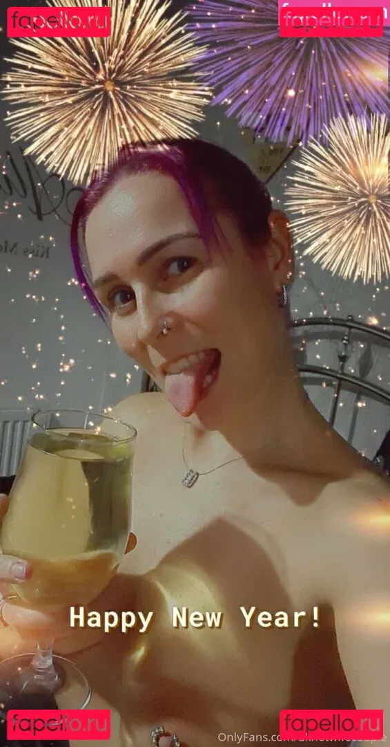 ukhotwifecouple Onlyfans Photo Gallery 