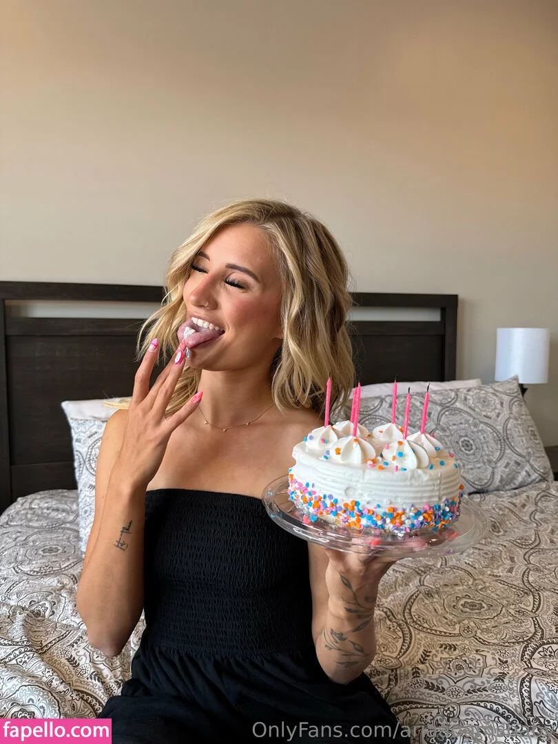 ariaadamsbaby Onlyfans Photo Gallery 