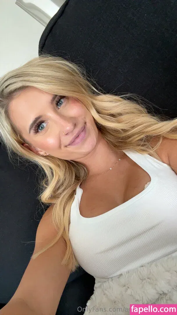 ariaadamsbaby Onlyfans Photo Gallery 