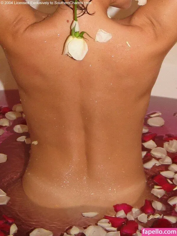 Southern-Charms Reese Onlyfans Photo Gallery 