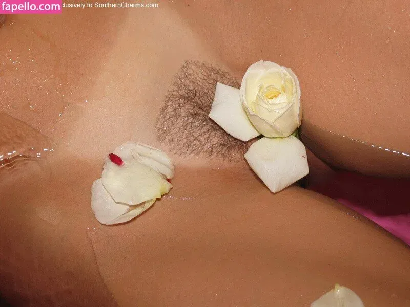 Southern-Charms Reese Onlyfans Photo Gallery 