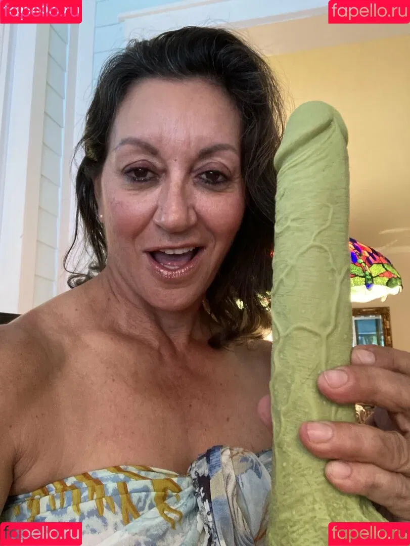 Persia Monir Onlyfans Photo Gallery 