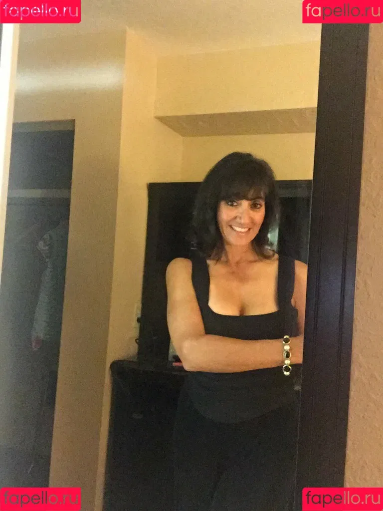 Persia Monir Onlyfans Photo Gallery 