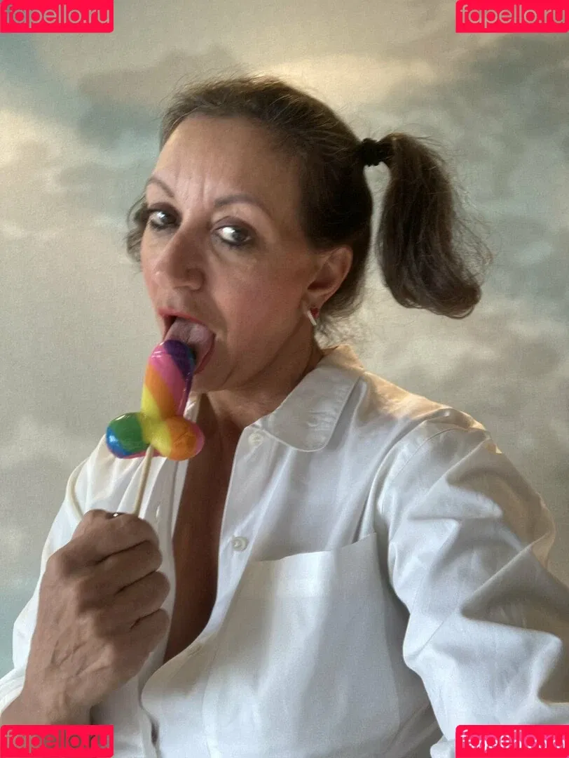 Persia Monir Onlyfans Photo Gallery 