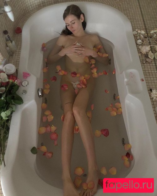 Kristina Kovalenko Nude Onlyfans Photo 26