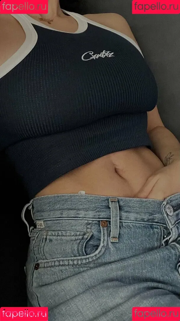 Adelaide T Onlyfans Photo Gallery 