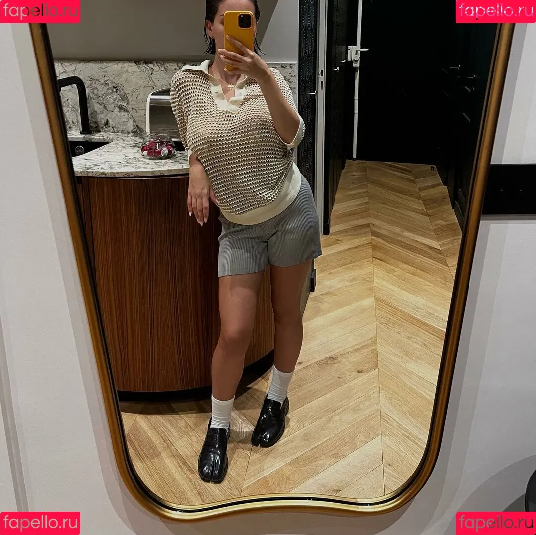 Adelaide T Onlyfans Photo Gallery 