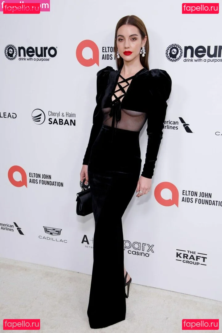 Adelaide T Onlyfans Photo Gallery 