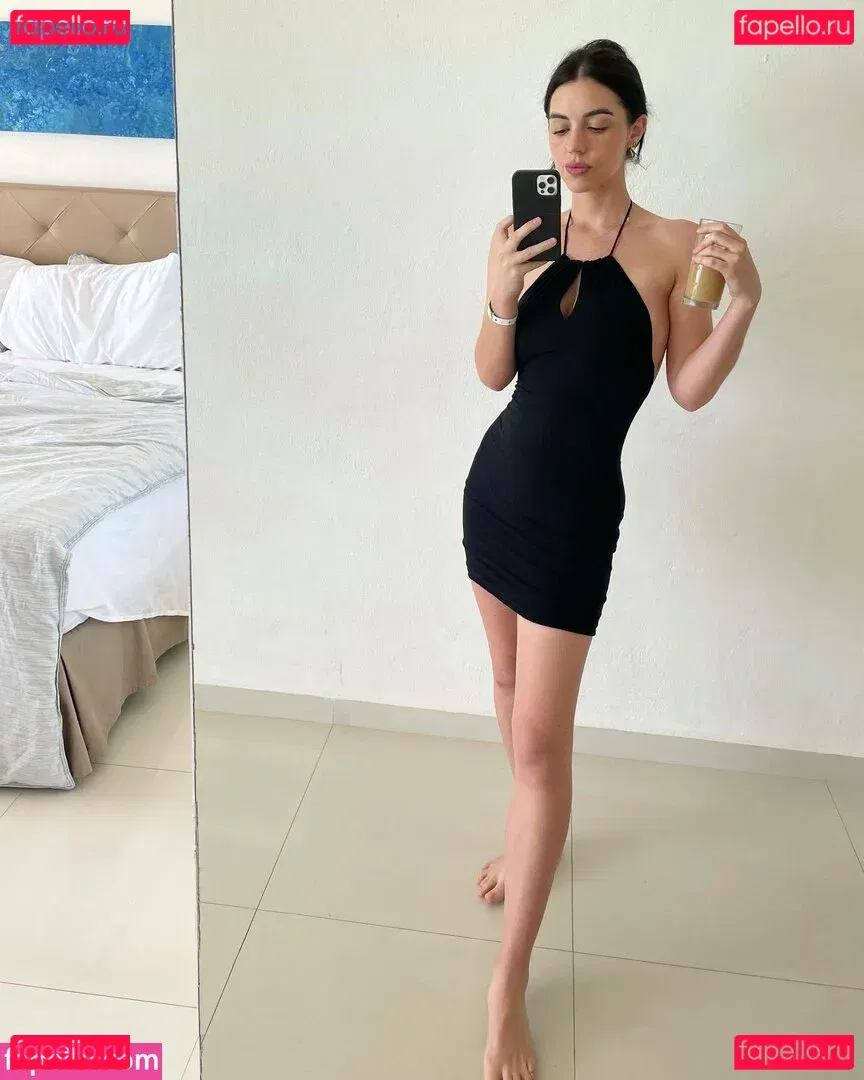 Adelaide T Onlyfans Photo Gallery 