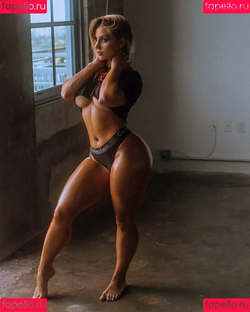 Marine Sainte Onlyfans Photo Gallery 