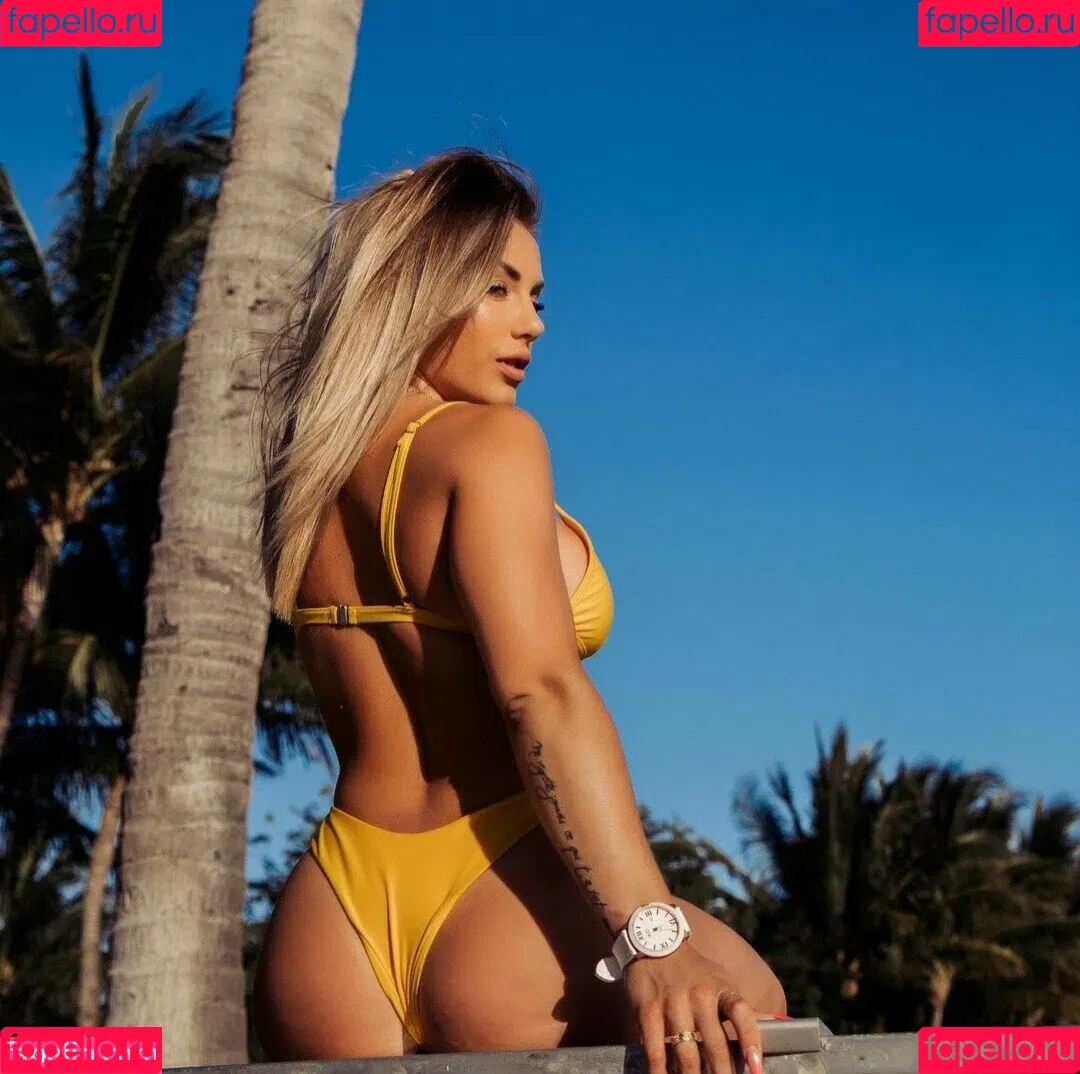 Marine Sainte Onlyfans Photo Gallery 