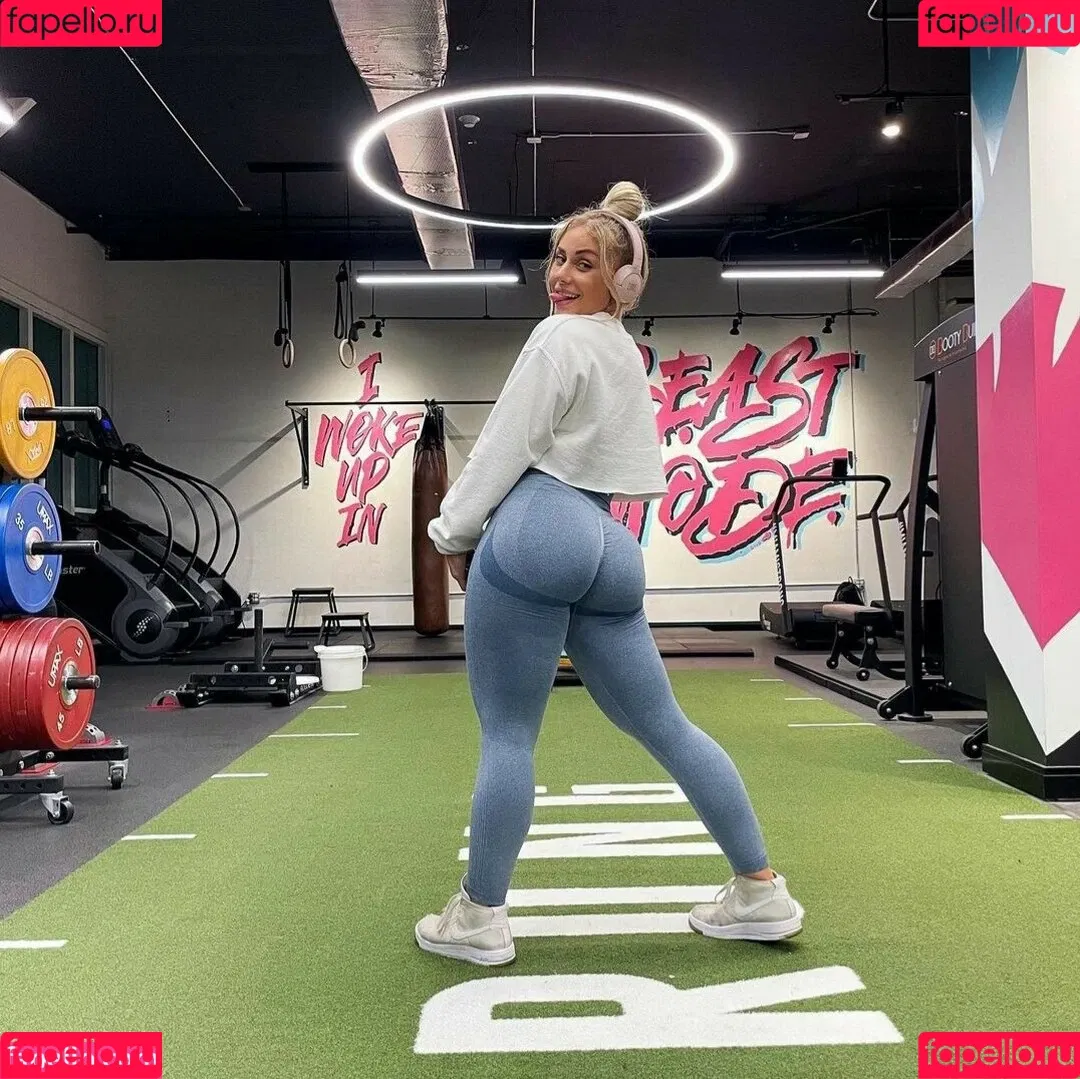 Marine Sainte Onlyfans Photo Gallery 
