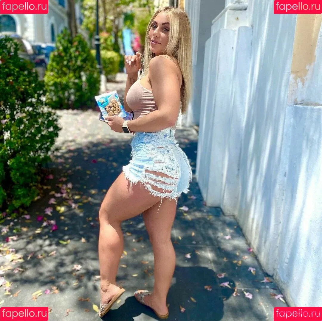 Marine Sainte Onlyfans Photo Gallery 