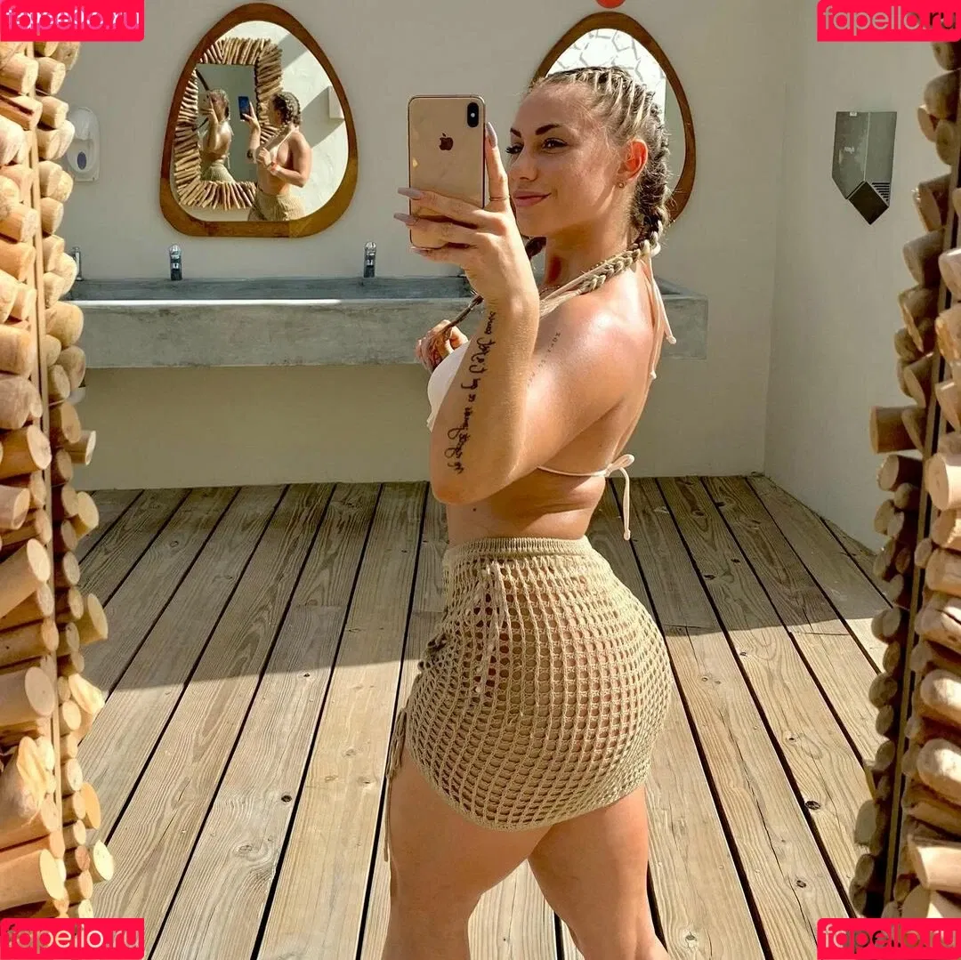 Marine Sainte Onlyfans Photo Gallery 