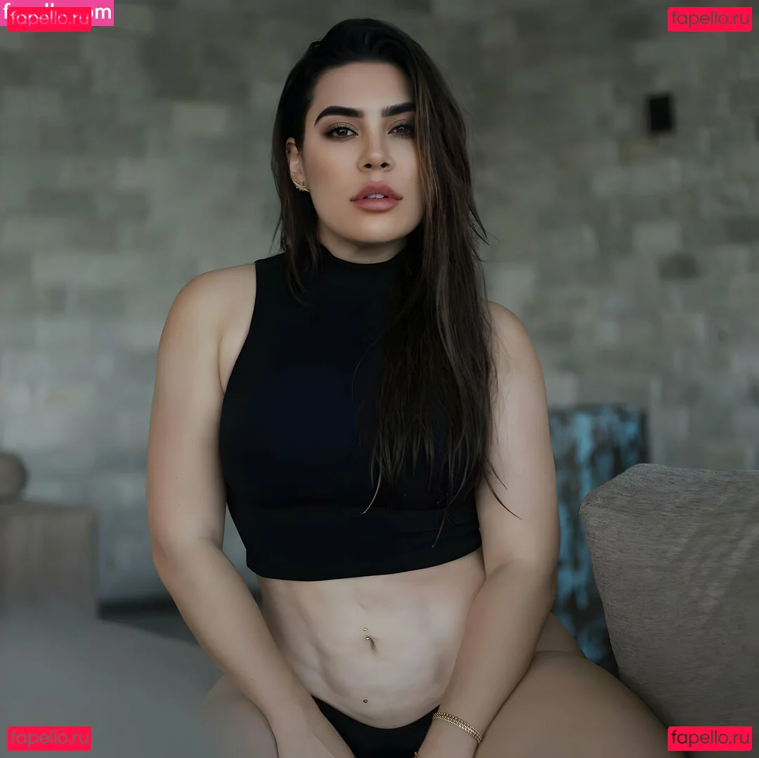 Naiara Azevedo Onlyfans Photo Gallery 