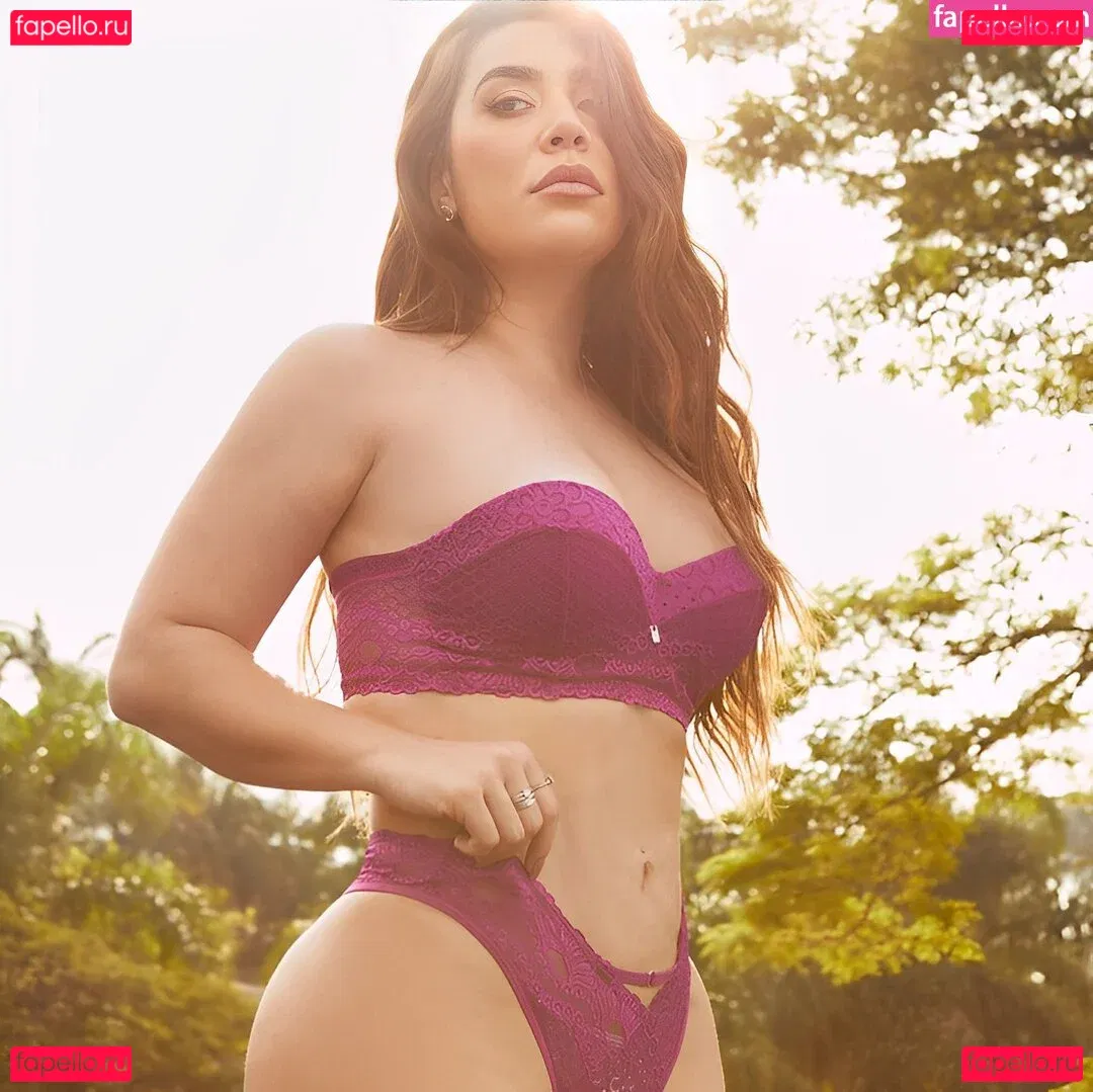 Naiara Azevedo Onlyfans Photo Gallery 