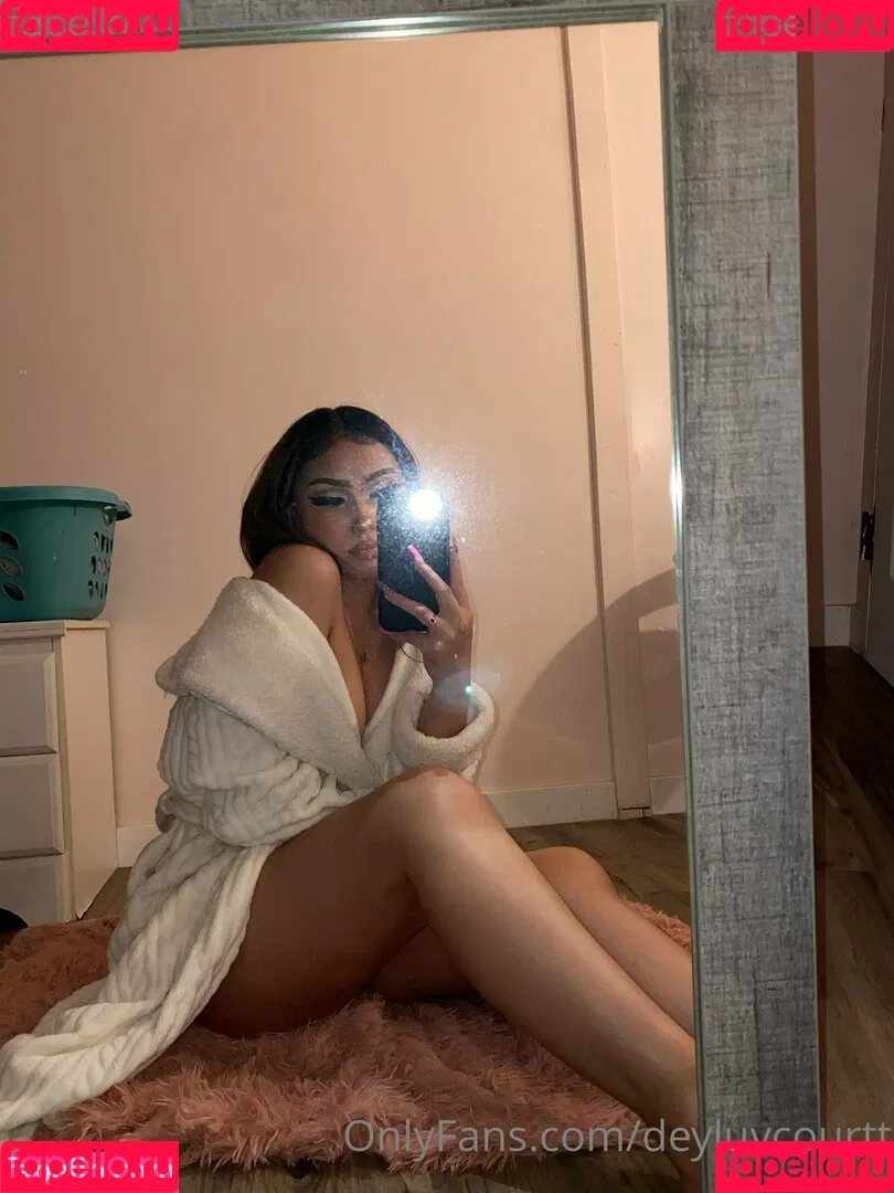 deyluvcourtt Onlyfans Photo Gallery 