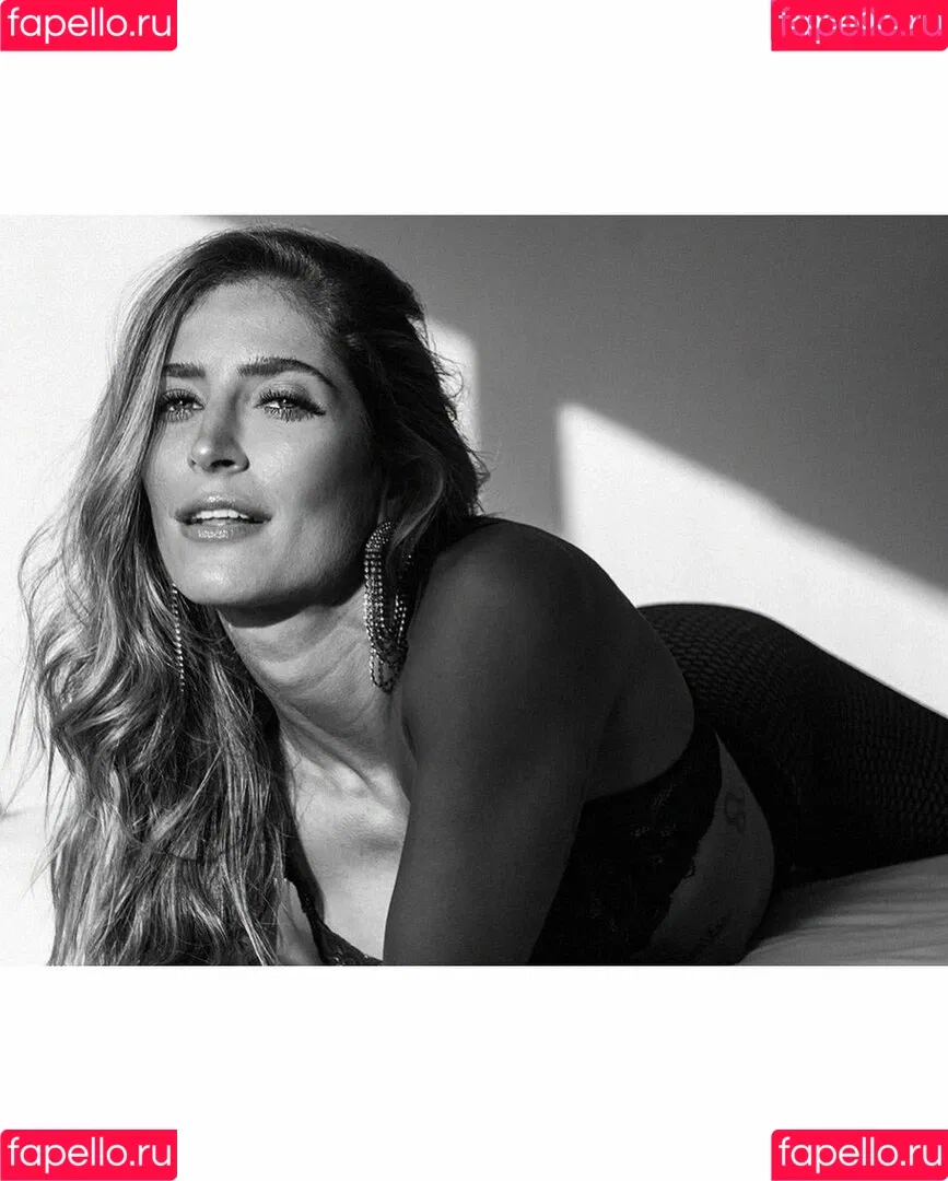 Maria Joana Onlyfans Photo Gallery 