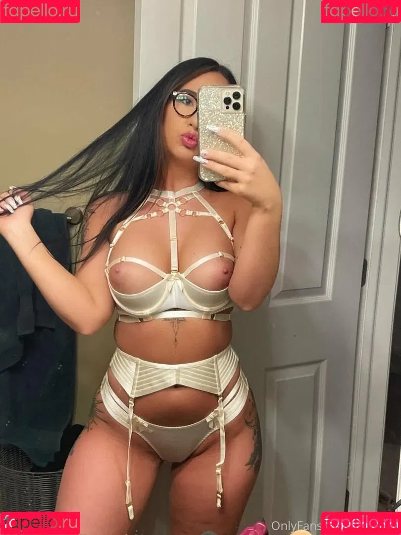 Megan Nicole Onlyfans Photo Gallery 